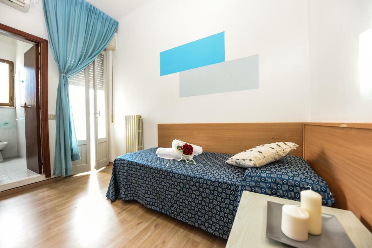 Hotel Miramare Маротта Екстер'єр фото
